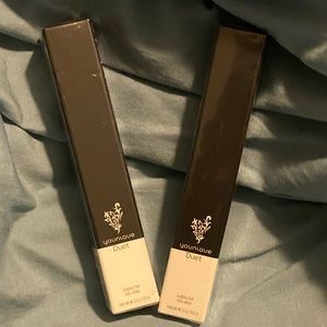 Younique Duet Sticks